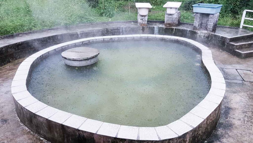 kemudahan selayang hot spring