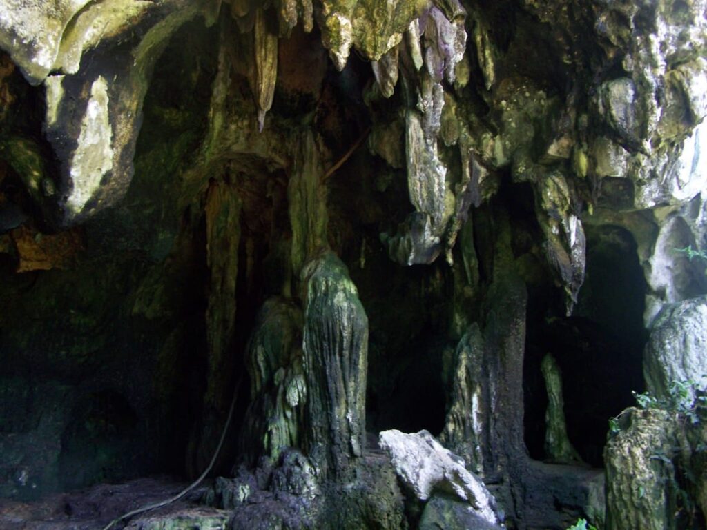 gua batu kapur