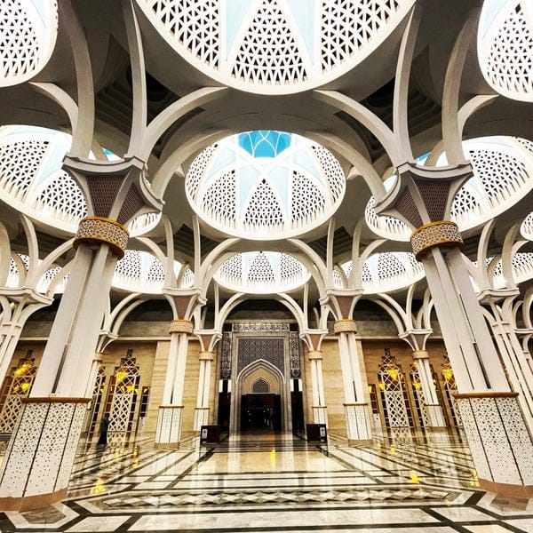 kemudahan masjid jamik negeri sarawak