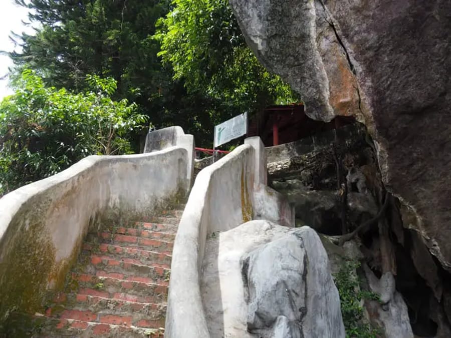 laluan perak cave