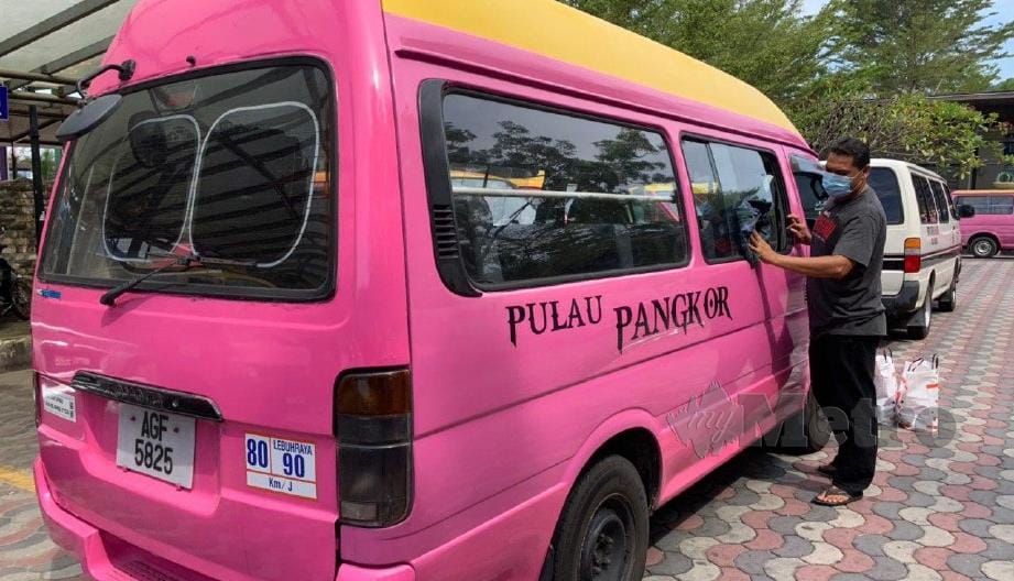 teksi merah jambu pulau pangkor