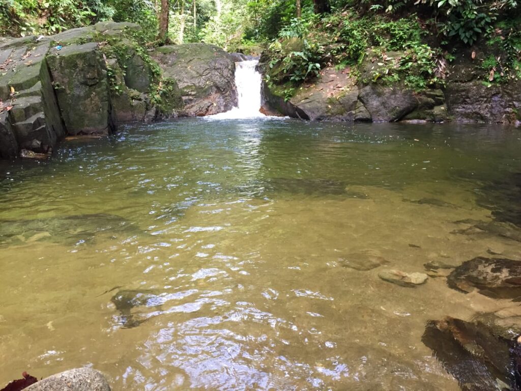 lokasi sungai pisang waterfall